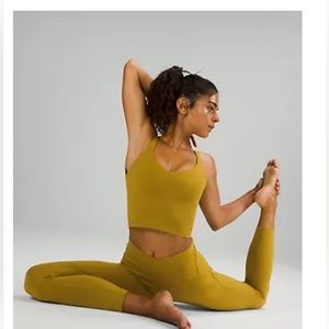 Lululemon InStill High-Rise Tight 25" size 4
Auric Gold